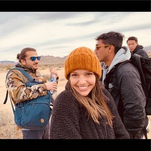 Meet your Posher, Jules